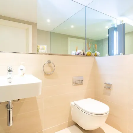 Amazing Modern 2 Bedroom Flat In Greenwich For 4 People London Exterior photo