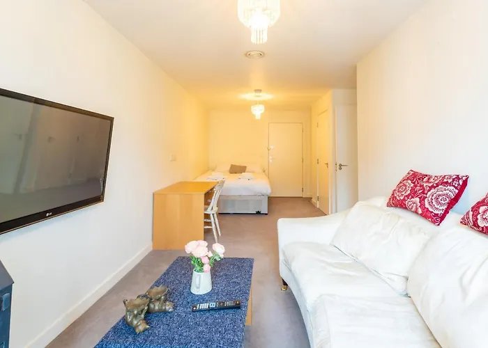 Amazing Modern 2 Bedroom Flat In Greenwich For 4 People