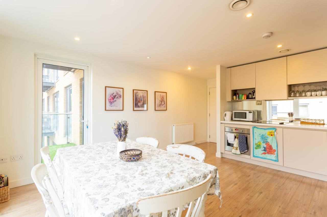 Amazing Modern 2 Bedroom Flat In Greenwich For 4 People Apartment