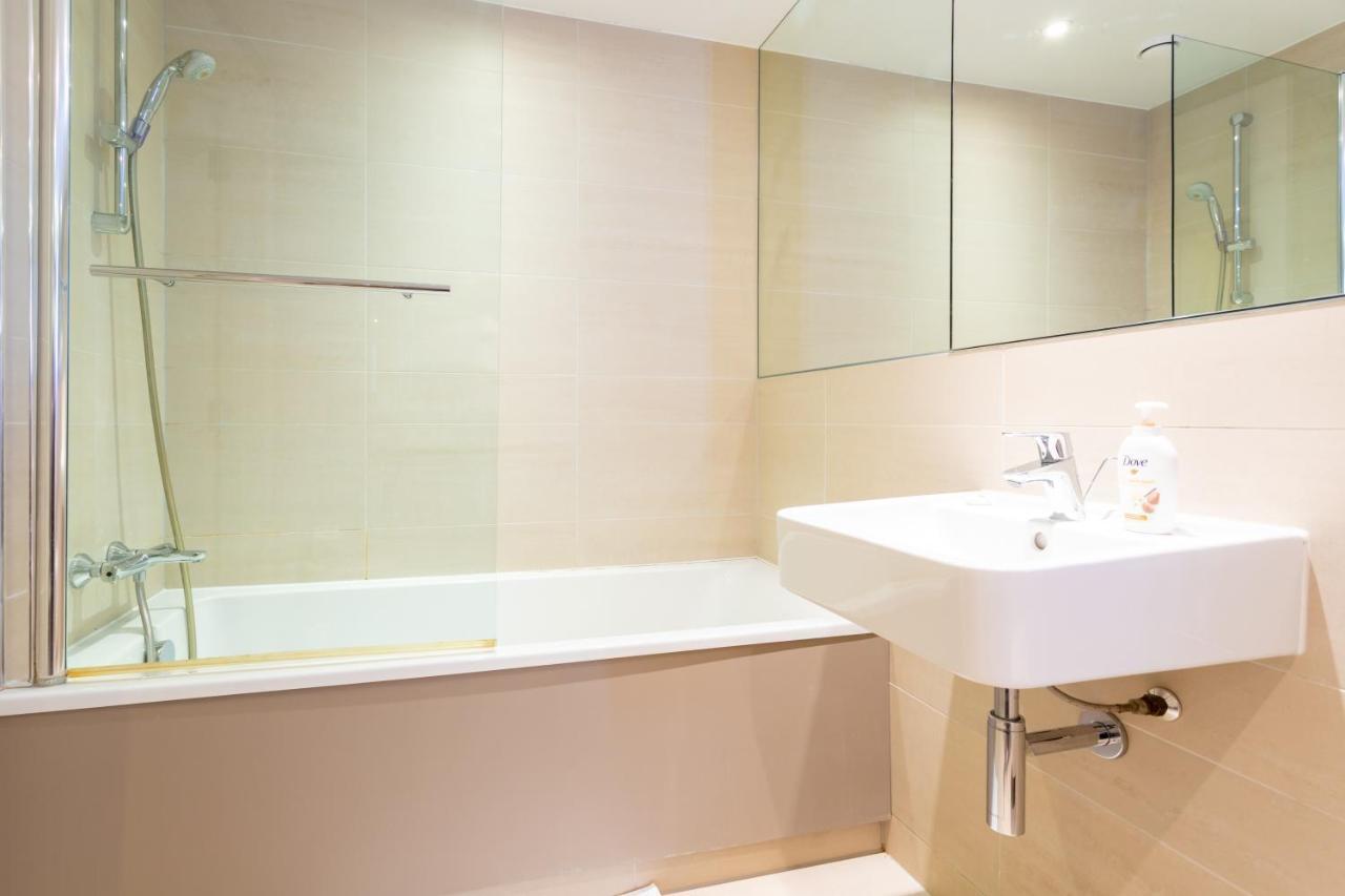 Amazing Modern 2 Bedroom Flat In Greenwich For 4 People Apartment