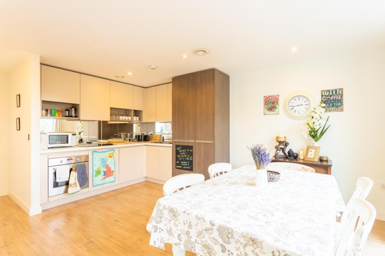 Apartment Amazing Modern 2 Bedroom Flat In Greenwich For 4 People *